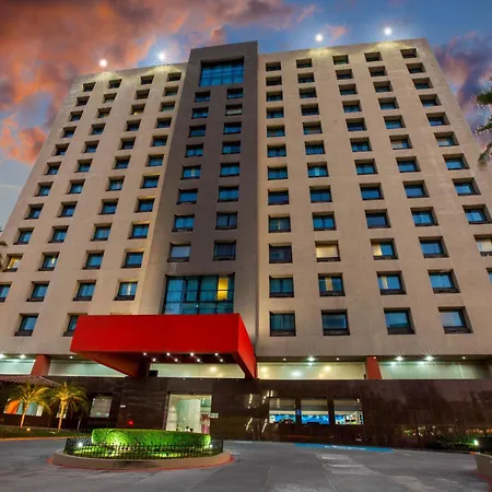Hotel La Quinta by Wyndham Monterrey Centro